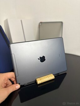 Apple iPad Air 3. generácie (256 GB, Wi-Fi + Cellular) - 4