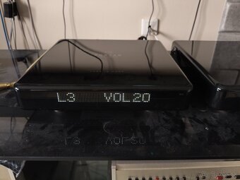 Roksan Oxigene Black zosilňovač+cd - 4