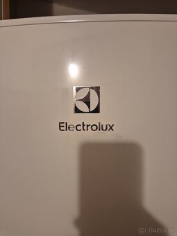 Chladnička s mrazničkou - 4