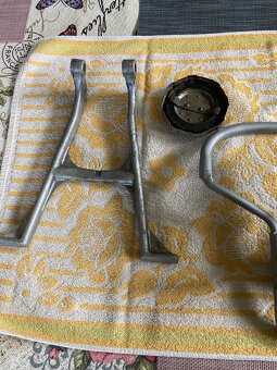 Náhradné diely - 4