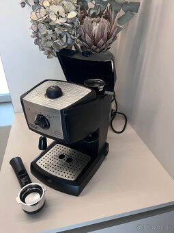 Predam pákový Kavovar DeLonghi EC 156 B + káva Jacobs - 4