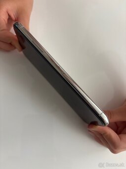 iPhone X strieborný - 4