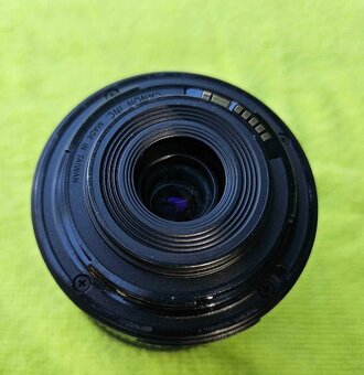 Canon EF-S 10–18mm f/4.5–5.6 IS STM - 4