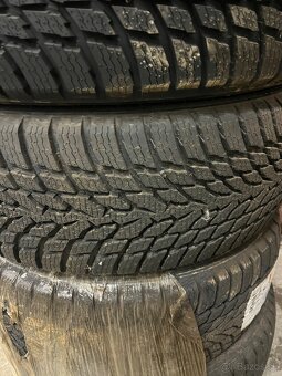 195/55 R16 zimné pneu Nokian snowproof1 - 4