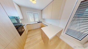 NOVÝ PROJEKT "PRI SADE" HORNÉ ŠTITÁRE 4-IZB NOVOSTAVBY - 4