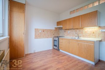 Priestranný 3-izbový byt v Poprade na predaj - 4