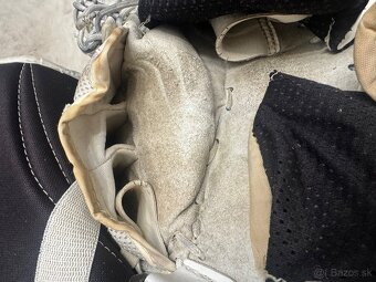 Brankárska lapačka a vyražačka - 4