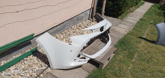 predný nárazník toyota corolla combi - 4