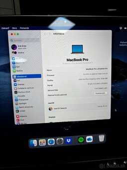 MacBook Pro 13” (128 GB / 8 GB RAM) Touch Bar - 4