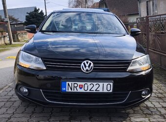 VW Jetta 1.6TDI DSG - 4