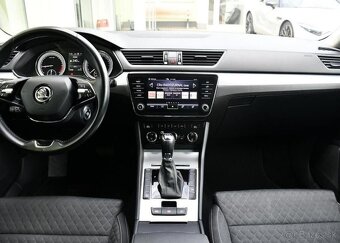 Škoda Superb 2.0TDi ACC NAVI CARPLAY 110 kw - 4