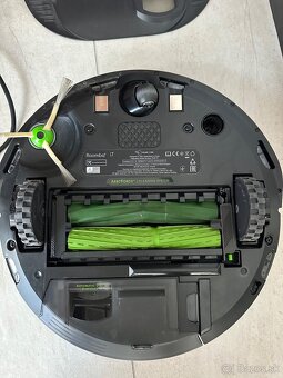 Roboticky vysávač ROOMBA i7 - 4
