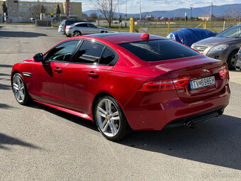 Jaguar XE benzin 2.0 177kw R-Sport AT - 4