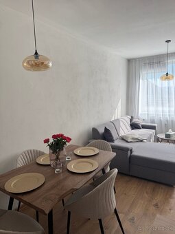 Na predaj 3 izbový byt po kompletnej rekonštrukcii Prievidza - 4