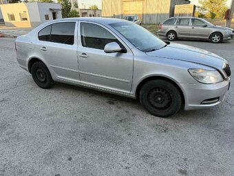 Rozpredám octavia 2 facelift 1.6 77kw - 4