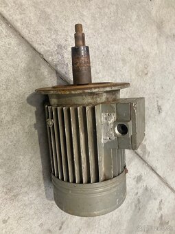 Elektromotor - 4