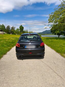 Peugeot 206 1.6 Benzín, Automat , 117 000km , Nová STK - 4