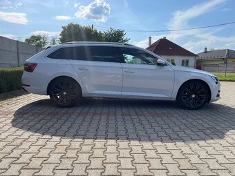 Škoda Superb Combi Laurin&Klement 4x4 2.0 Tdi - 4