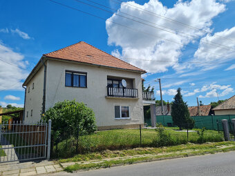 Nenince - veľký rodinný dom so záhradou - 4