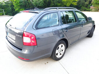 Škoda octavia 1,6 tdi kombi NAVI - 4
