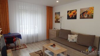 EXKLUZÍVNE- SPEKTRUM REALITY- Na Predaj 2-izbový kompletne r - 4
