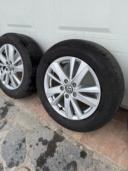 VW disky s používanými pneu 205 60 R16 - 4