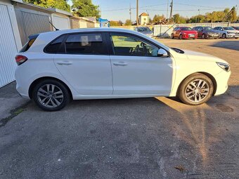 Hyundai i30 1.4i Comfort - 4