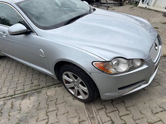 Jaguar XF - 4