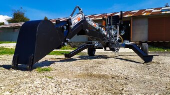 Minibager, Kráčajúci minibager MB-360 - 4