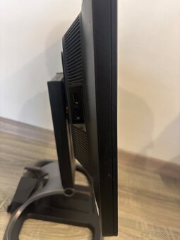 Monitor HP E221c - 4