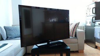 Predám televízor Sony Bravia 42" LCD TV KDL42EX410,LED,50Hz - 4
