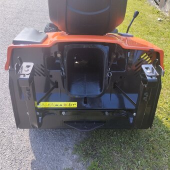 Na predaj Traktorová kosačka Husqvarna CTH172 - 4