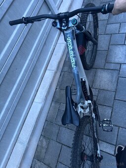Commencal DH Supreme 2020 - 4