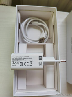 Xiaomi Note 8T 4 / 128 GB Blue - 4
