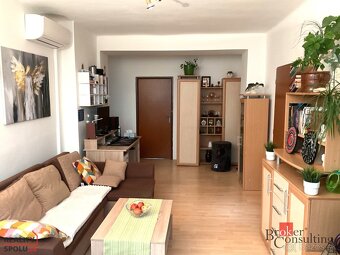 REZERVOVANÉ:Priestranný 3-izbový byt v Bernolákove: pokoj, z - 4