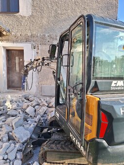 2040 KG rypadlo Hyundai HX19A - 4