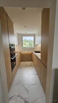 Vstavané skrine,kuchynské linky,obývacie steny - 4