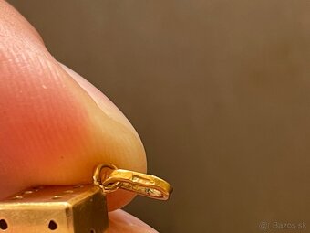 starozitny zlaty prívesok -hracia kocka - 4