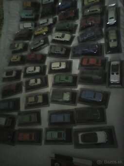 AUTÍČKA A INÉ SÉRIA AUTÍČKA A AUTOBUSY - 4