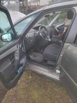 Picasso C4 grand 1.6 TDI - 4