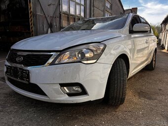 predam diely na kia ceed sw facelift 1.6 crdi 85kw 2010 pred - 4