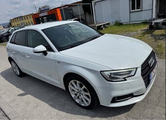 Audi A3 Sportback 1.6 TDI Design S tronic - 4