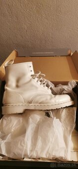 Dr. Martens MONO White "46" čítaj inzerat - 4