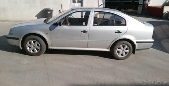 Škoda Octavia 1,6i 55kw kód AEE - 4