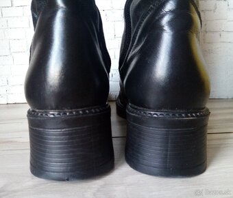 Čierne vysoké dámske čižmy 40 - 4