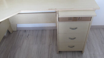 Rohový stôl k PC - 4