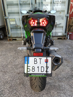 Kawasaki Ninja H2 SX SE - 4