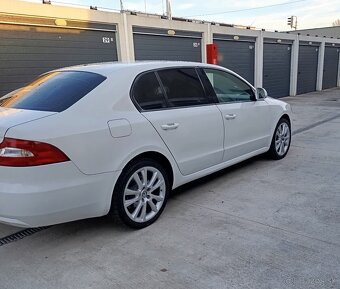 Predám:Škoda Superb II , 1,6TDi 77KWr.v.2012 - 4