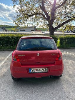 Suzuki Swift - 4
