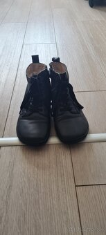 Barefoot - 4